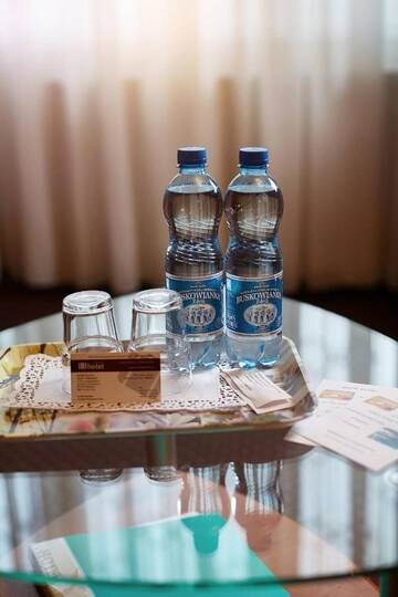 Фото номера Классический люкс Отель Hotel Włókniarz г. Пабьянице 2