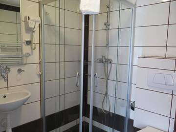 Фото номера Двухместный номер с 1 кроватью или 2 отдельными кроватями Отель RJ Hotel г. Пабьянице 10