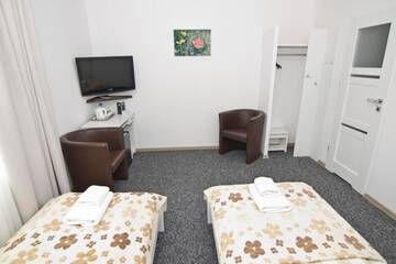 Фото номера Двухместный номер с 1 кроватью или 2 отдельными кроватями Отель RJ Hotel г. Пабьянице 12