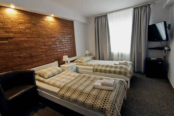 Фото Отель RJ Hotel г. Пабьянице 2