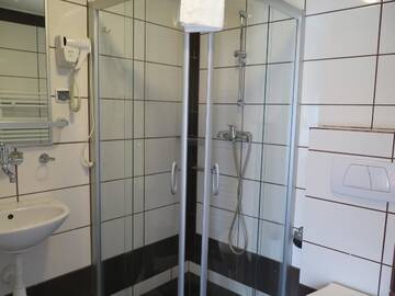 Фото номера Двухместный номер с 1 кроватью или 2 отдельными кроватями Отель RJ Hotel г. Пабьянице 3
